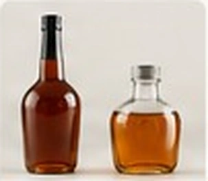 Desain elegan untuk spirit dan whisky premium.